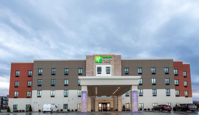 Holiday Inn Express & Suites - Columbus - Worthington by IHG