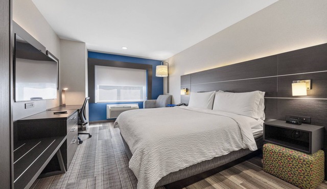 Holiday Inn Express Sunnyvale - Silicon Valley by IHG