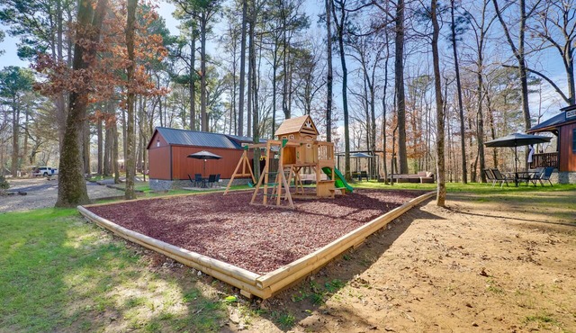 Hook, Line, & Sinker Retreat: Fire Pit, Grill! in Broken Bow