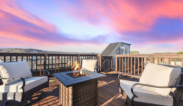 ★ HostWise Stays ★ Fire Pit Evenings & Rooftop Views | Prime Location