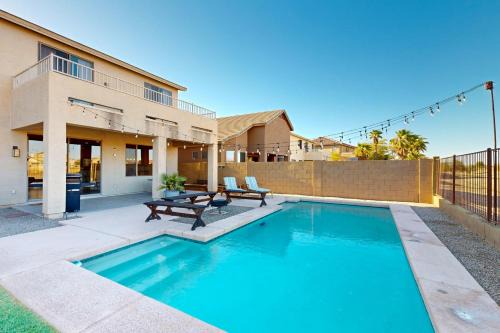 Hot Tub & Game Room: Poolside Paradise in Phoenix! in Phoenix