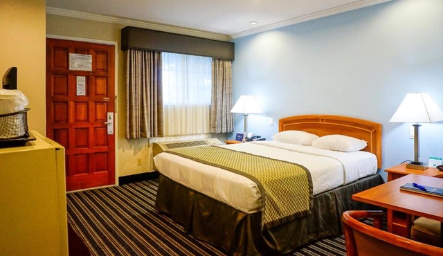 Hotel Parmani Near Stanford University