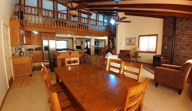 Huge Home With Panoramic Breathtaking Views/4 Master Suites/5200 SF/Sleeps 24
