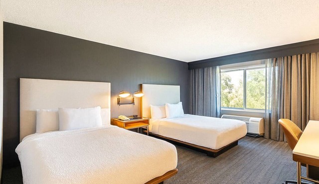 Ideal Mix of Comfort and Value! Outdoor Pool, Pet-friendly, Free Parking!