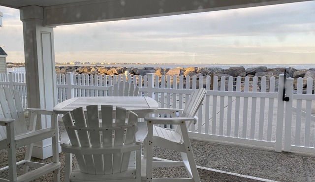 Immaculate Oceanfront Condo