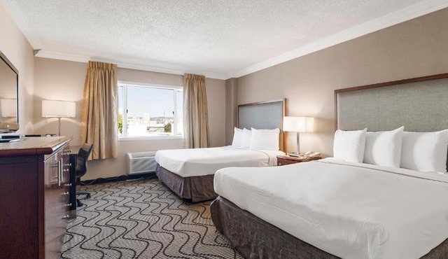 Jack London Inn
