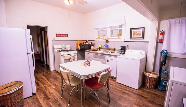 Jeanette’s cozy 3 bedroom, easy walk to downtown! in Peru