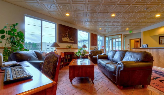 Juneau Hotel