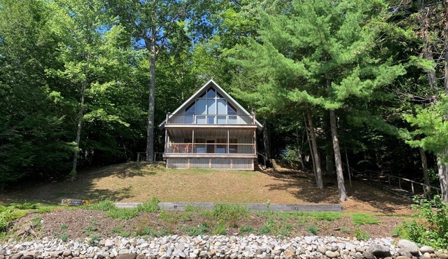Lake Front Chalet on Great Pond