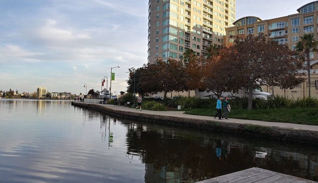 LAKE MERRITT 4 BED 4 BATH