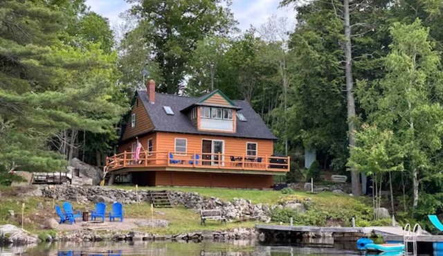 Lakefront Cottage w/Private Dock+60 mins to Acadia National Park