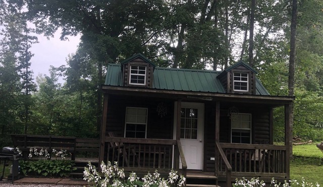 Lakeside Cottage, Fishing, Canoe & Kayak, Pet Friendly, Golf and Hiking Nearby