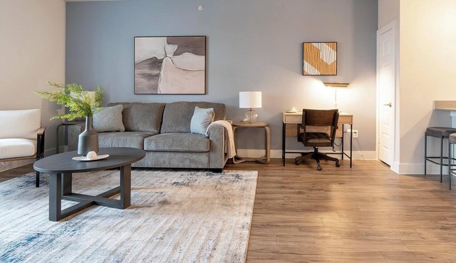 Landing | Chic 1BD, Gym