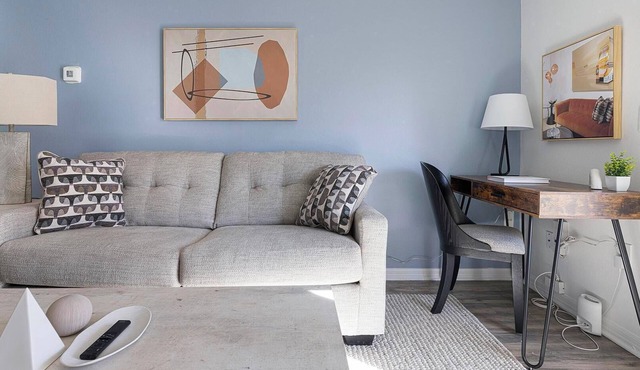 Landing | Incredible 2BD, Gym, Clubhouse
