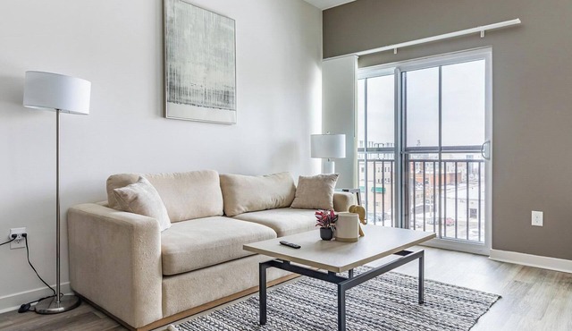 Landing | Stylish 1BD in Discovery District