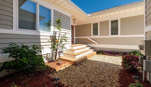Linens provided Beautiful One Level Home Pool Tennis