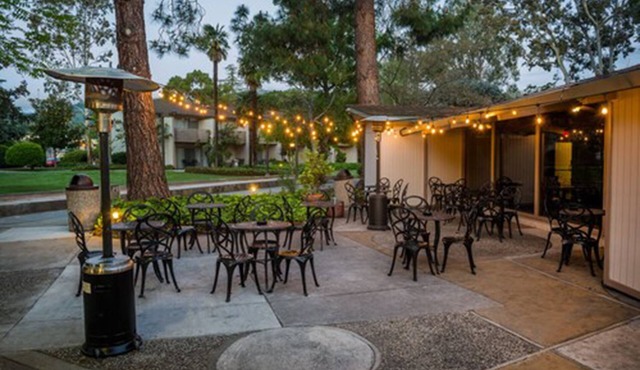 Los Gatos Lodge