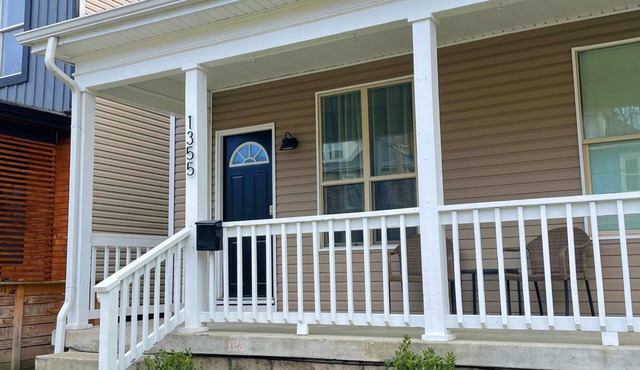 Luxurious 2-bedroom house with WiFi, AC in enchanting Columbus
