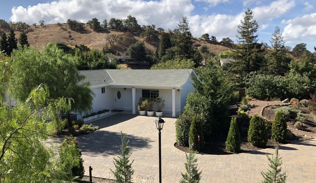 Luxurious House In Walnut Creek on 1 acre setting
