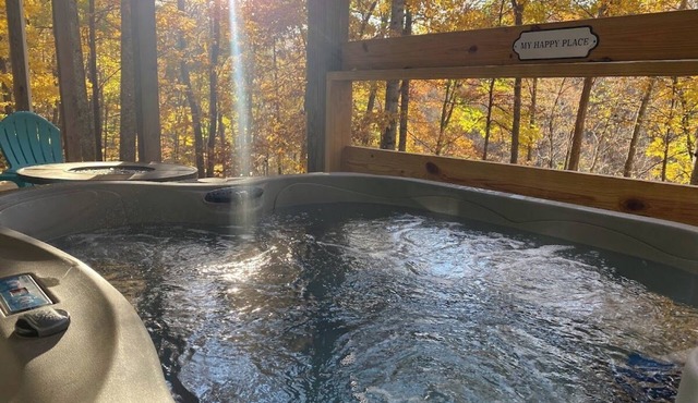 Luxury Cabin Near Asheville Creekside Hot Tub 3 King Suites Blue Ridge Mountains