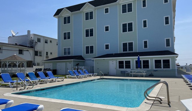 Luxury Condo located just steps to the Beach!