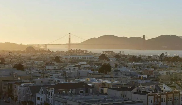 Luxury Golden Gate Views from Cow Hollow!