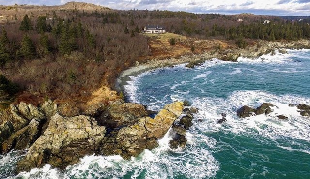 Luxury Oceanfront Vacation Rental in Downeast Maine