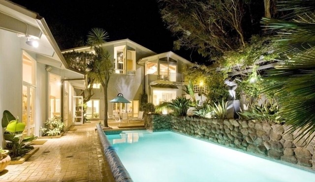 Luxury, San Francisco Bay Area (Tiburon): 5000 sq. ft., 4 bed, 5 bath