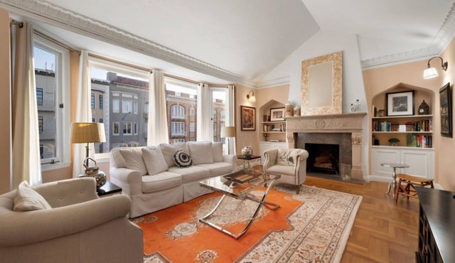 Luxury upper flat Marina private condo, 1 block from Bay