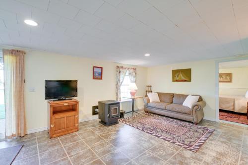 Maine Retreat w/Ocean Views, Walk to Downtown!