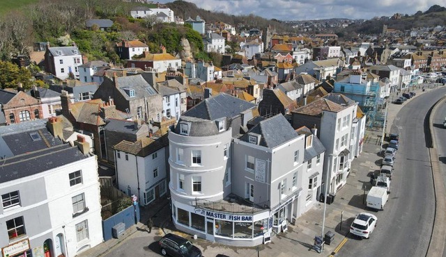 Master accommodation suite 7 sea view in Hastings