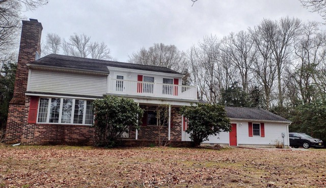 Metta Manor on Lake Safe Haven at StBabs Grande Retreat