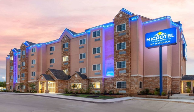 Microtel Inn & Suites by Wyndham College Station
