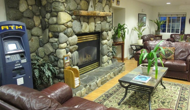 Microtel Inn & Suites by Wyndham Eagle River/Anchorage Area