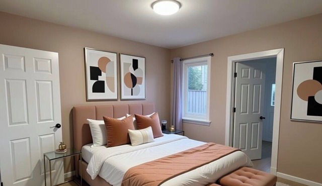Modern 2BR 2BA Apartment Garden-View