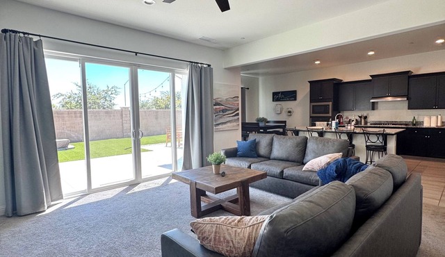 Modern 3BR Clovis Retreat w/Workspaces, Game Room & Yard—Close to Nat’l Parks