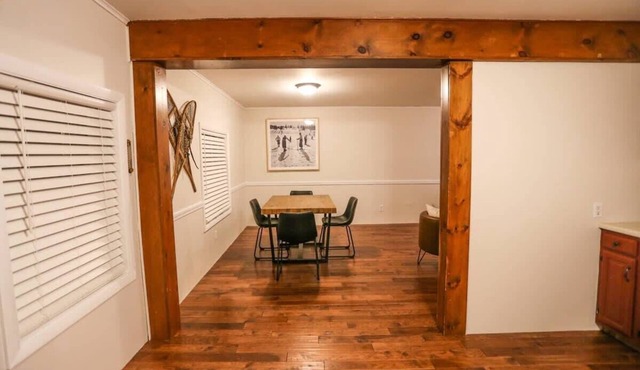 Modern & Cozy Getaway House near Conway lake - Pet Friendly