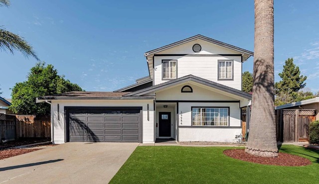 Modern Fremont Retreat 5BR 3BA Near Tesla and Meta