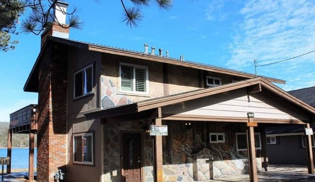 Modern Lakefront A Big Bear Lake in Big Bear Lake