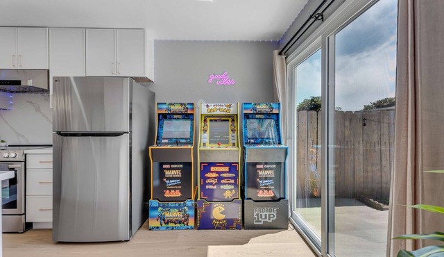 Modern Lux 4B/3BA Retreat w/LED Game Room and Bar