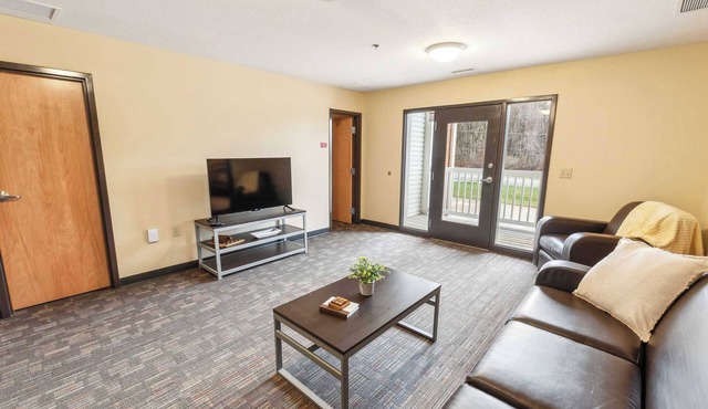 Modern Retreat Near Campus & Local Trails