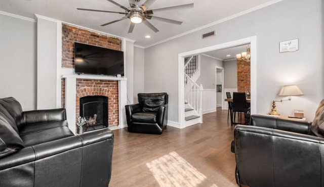 Modern Spacious Condo on Gay St