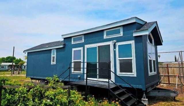 Modern Tiny Home Near Sequoia National Park