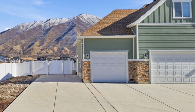 Mountain-Framed Haven: Quiet Valley Retreat in Spanish Fork