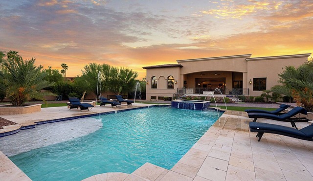 Mountain View 9BR Luxury Estate - Pickleball, Pool, Spa, Theater & Billiards