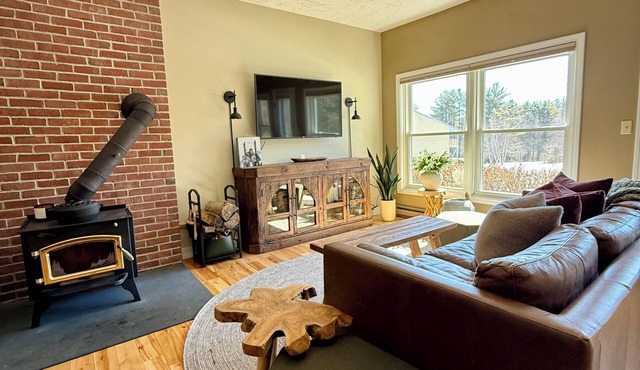 Mt. Abram Base Condo - Ski, Bike & Après Walkable