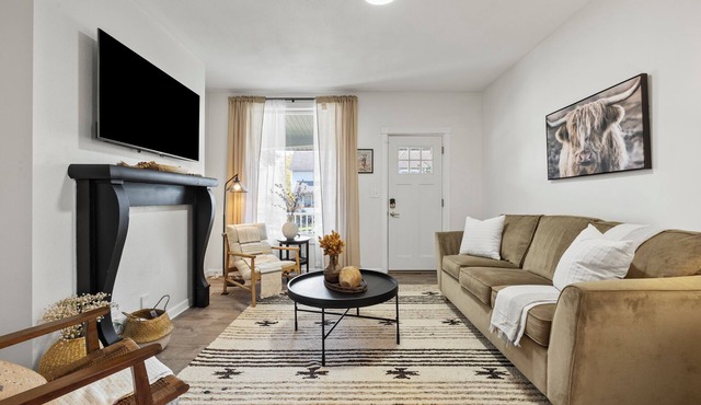 MTR Charming home in Monroe!