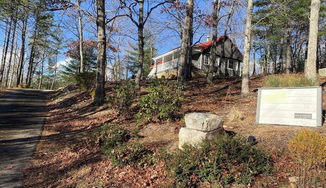 Nature enthusiasts dream! Mountain views, sunsets and all the quiet you want
