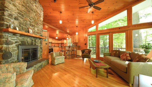 Nature Lover’s Retreat on Thompson Lake – Cozy Cottage Escape