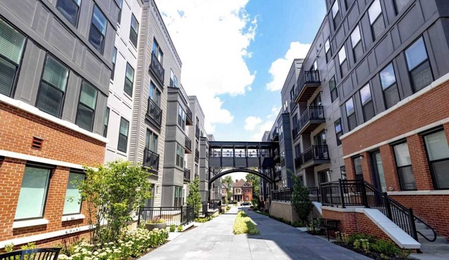 New 6BR/BA combined Apartments Near DT Cincinnati